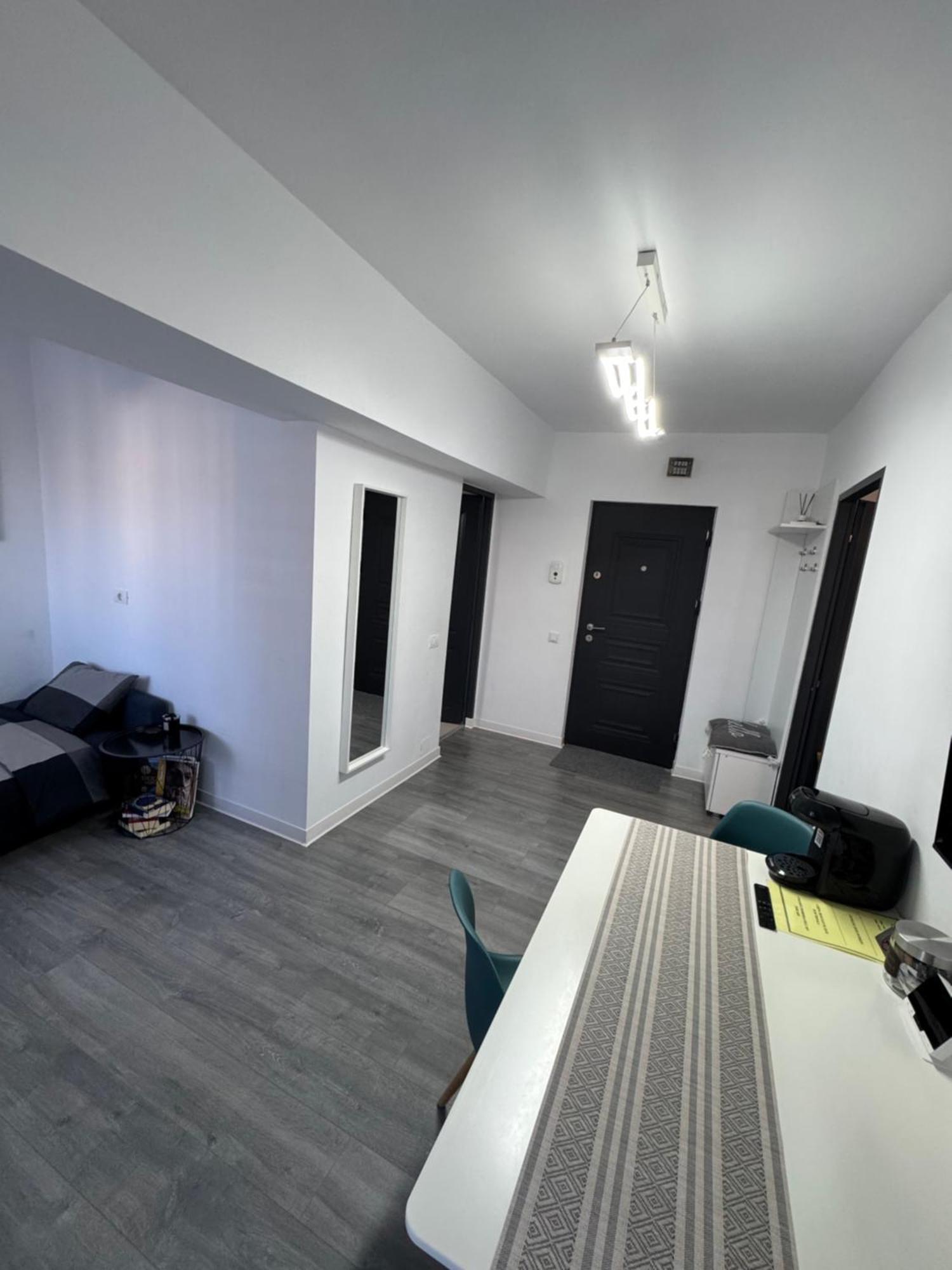 Central Apartment Targu Jiu Exterior photo